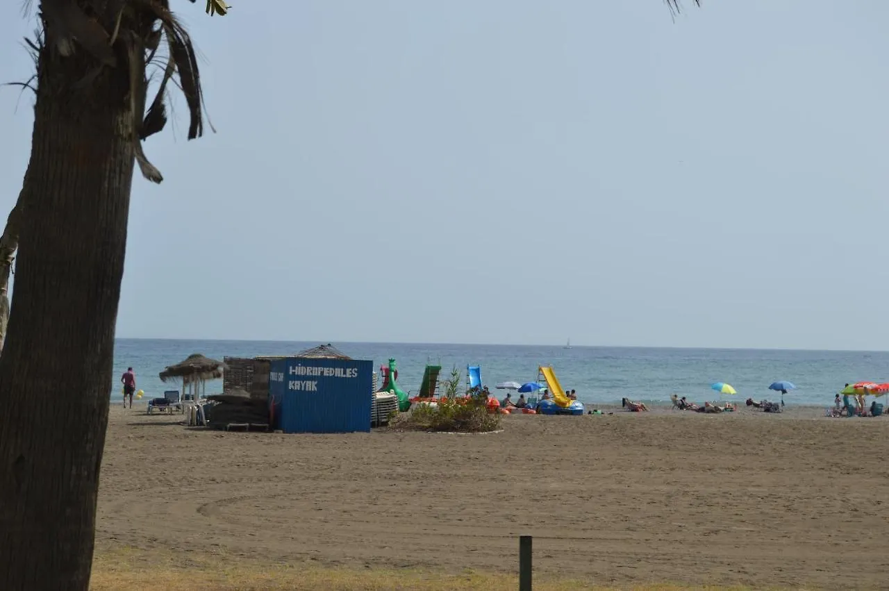 Irene Beach Málaga La Cala Del Moral España