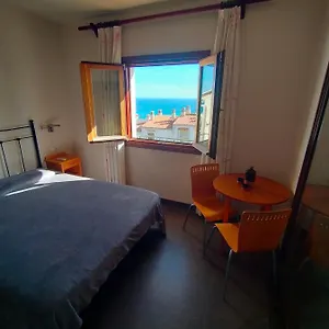  Habitación en casa particular Habitacion En Casa Particular Con Vista Al Mar